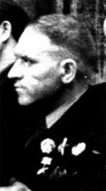 Между сентябрем 1939 г и ноябрем 1940 г в президиуме заседания в ЦДРИ Судя по - фото 260