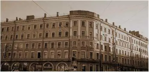Единственное сохранившееся здание бывшей Вяземской лавры в Петербурге - фото 7