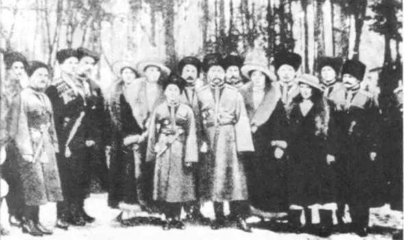 Николай II царевич и великие княжны Ольга Татьяна Мария и Анастасия - фото 7