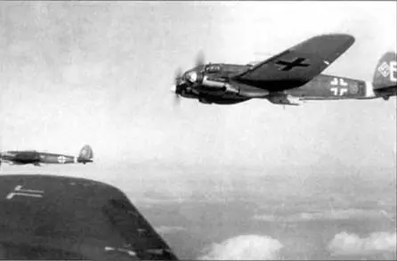 В полете бомбардировщики He111H16R2 Восточный фронт начало 1943 г - фото 146