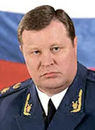 Родился в городе НиколаевскенаАмуре Хабаровского края в семье - фото 204