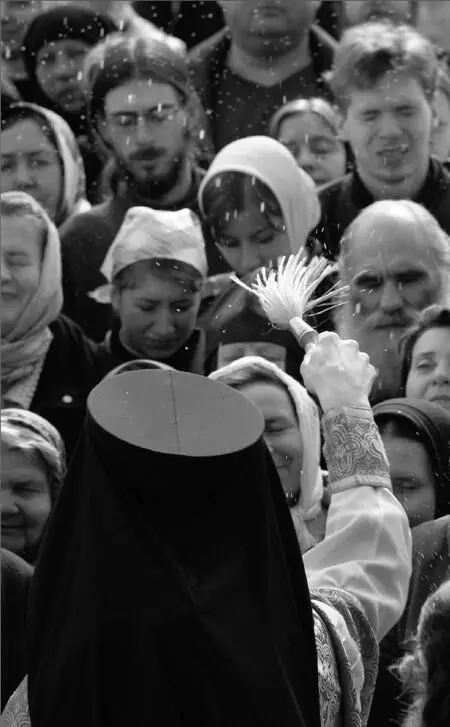 Мы уже воскресли Летопись Страстной седмицы и Пасхи 1993 года 43 Оптинские - фото 11