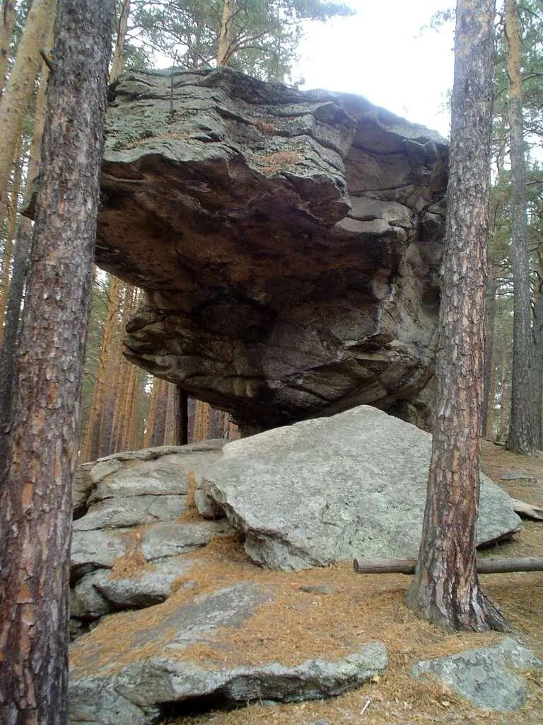 Каменное городище Пасть дракона фото автора Но сейчас за тысячи лет до моего - фото 3