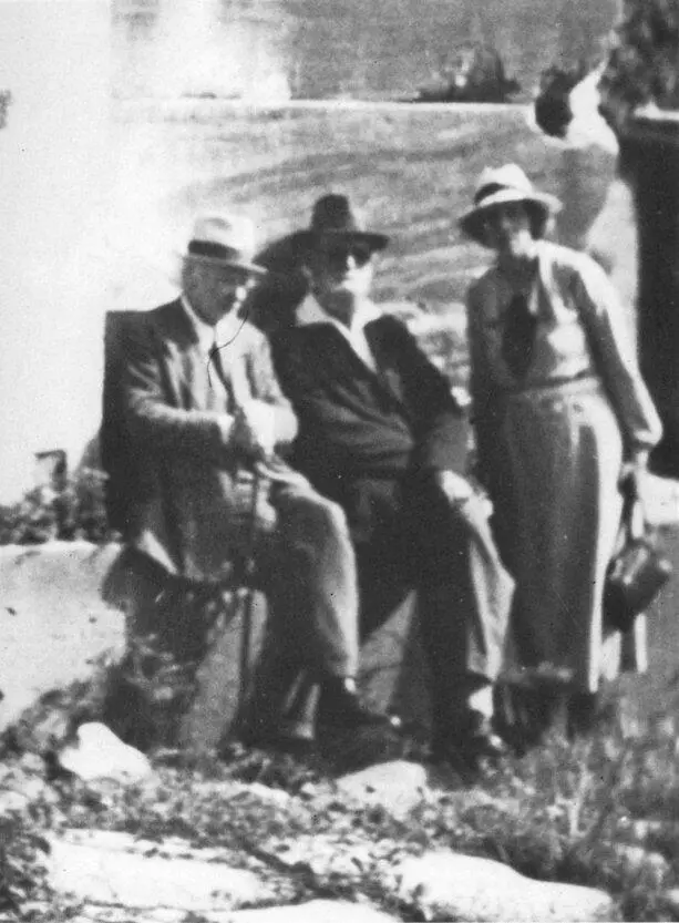 17 ВИванов ФФ Зелинский и его дочь Вероника Рим Форум 1937 18 ДС - фото 17