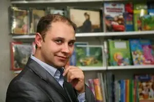 Денис Котов основатель и генеральный директор Петербургской книжной сети - фото 19