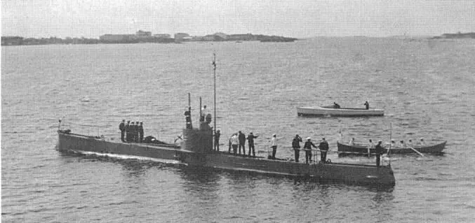 Подводная лодка Минога в море и в доке - фото 92
