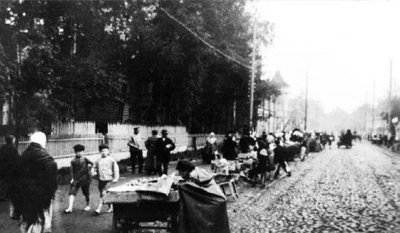 Торговля на Удельной Фото 1920х гг Проспект Энгельса возле дачи - фото 90
