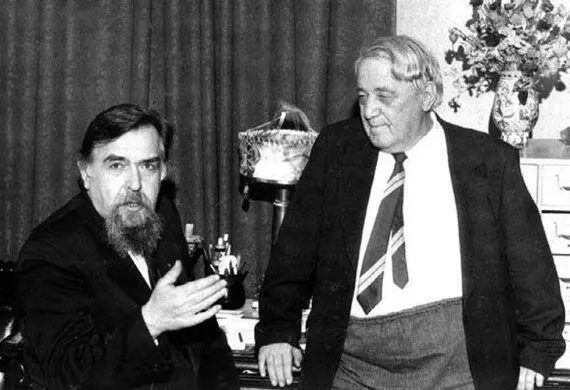 АМ Панченко с ЛН Гумилевым Фото конца 1980х гг Александр Михайлович - фото 195
