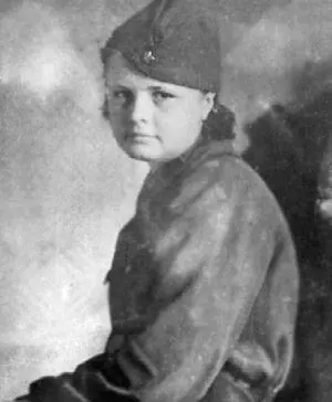 НМ Емельянова 1942 г Из архива МБ Емельянова М Емельянов Фото 1944 - фото 276