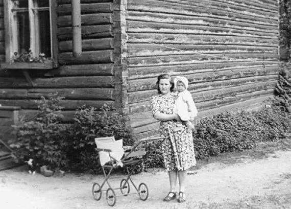 Дом где родился ЮЯ Чайковский со стороны Лагерной улицы О Лукьянова - фото 291
