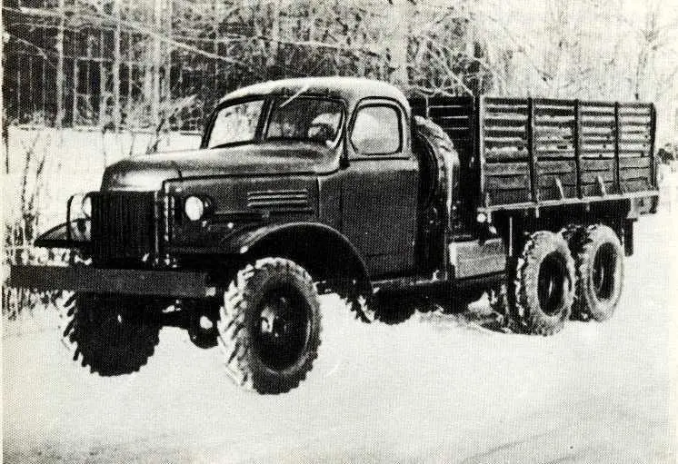 42 ЗИС151 Тактикотехнические данные Колесная формула 6X6 Снаряженная масса - фото 42