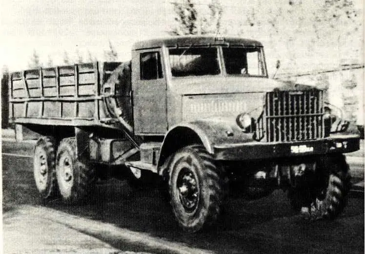 50 КрАЗ214 Тактикотехнические данные Колесная формула 6X6 Снаряженная - фото 50