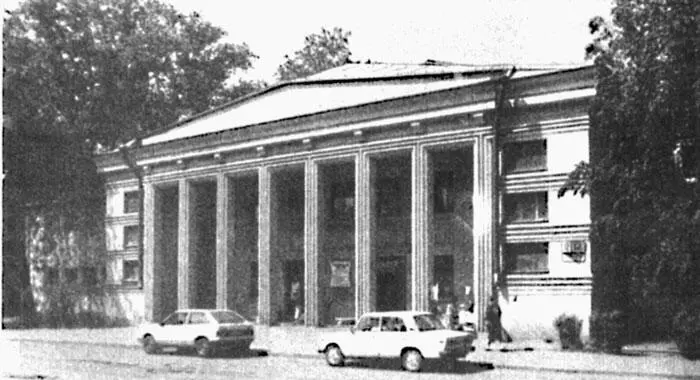 Баня на Чкаловском проспекте д 12 В 19201940х годах Гегелло выполнил более - фото 122