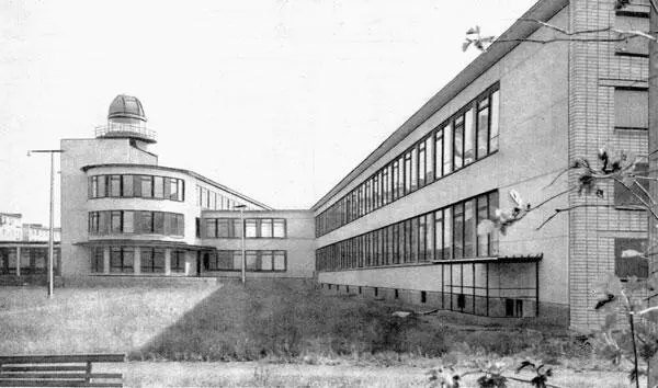 Школа в Невском районе Естественно на территории школы было создано - фото 166