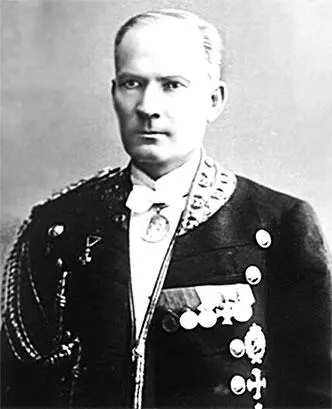 А Трупп В 1902 г по протекции Ольги и Александры в Зимний дворец пригласили - фото 200