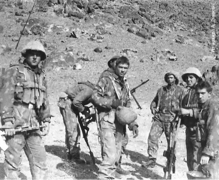 ВЫВОД ВОЙСК Лето 1988 года Советские войска уходят из Джелалабада в Кабул по - фото 20