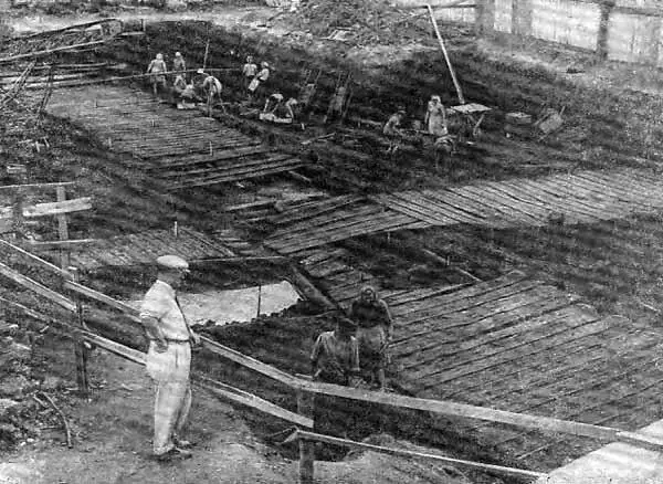 Вид с севера на перекресток Великой и Козмодемьянской улиц От усадьбы Д в - фото 35