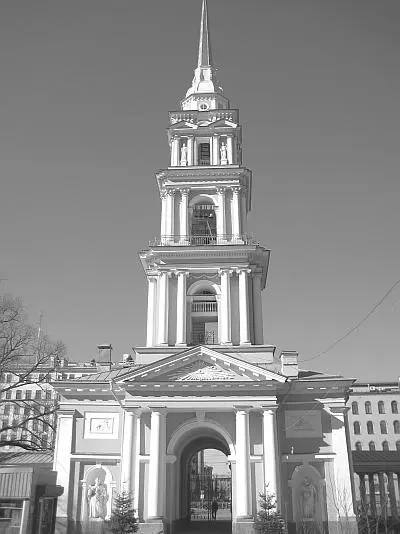 Колокольня Крестовоздвиженской церкви со стороны церкви 2014 год В традициях - фото 140