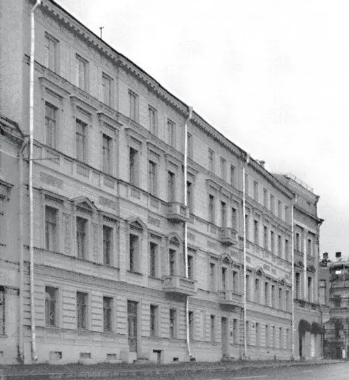 Английская набережная дом 34 С падением канцлера Стрешнев был лишен чинов - фото 33
