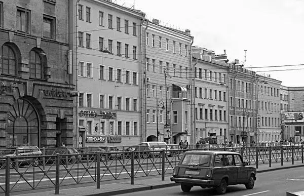 Дома 76 78 80 Эти дома скромной рядовой архитектуры и весьма скромной - фото 118
