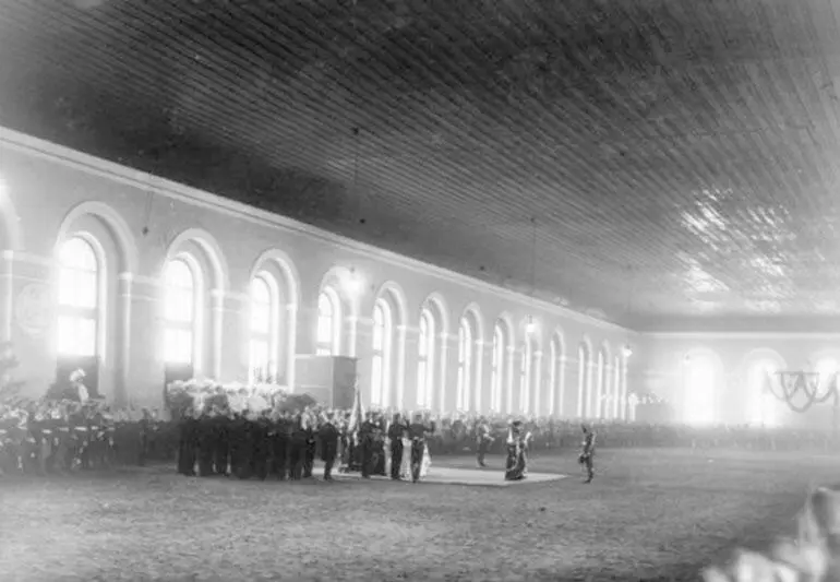 Построение кадетов в зале экзерциргауза Фото 1911 года В целом же здания - фото 48