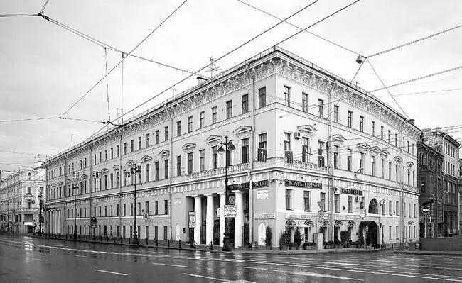 Фотография 2004 года В 1920х годах в доме находились издательство - фото 39