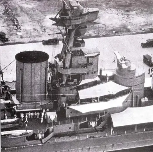 Крупный план Худа в Гонолулу Аэрофотоснимки кораблей датированные 20ми - фото 40