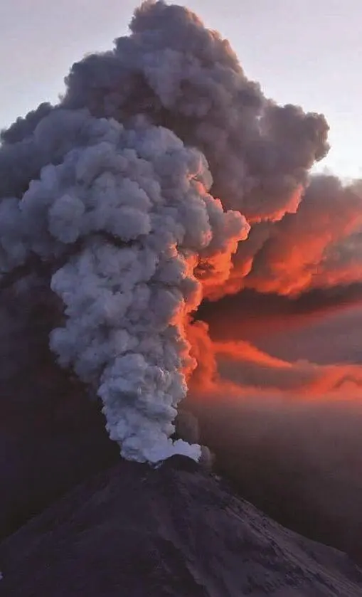Извержение вулкана Кизимен на Камчатке Ураган Билл Вид из космоса Август - фото 30