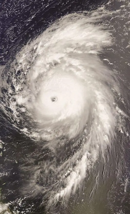 Ураган Билл Вид из космоса Август 2009 г Ураган Митч Вид из космоса - фото 31