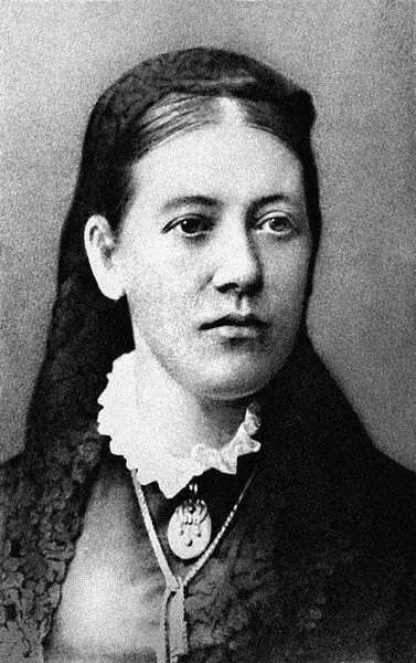 Анна Ивановна Гумилева 1900е Действительно близок юный Гумилев был только с - фото 5
