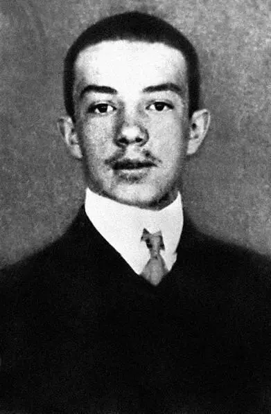 Михаил Струве 1910е Может быть в какомто отношении служба и стала легче Но - фото 108