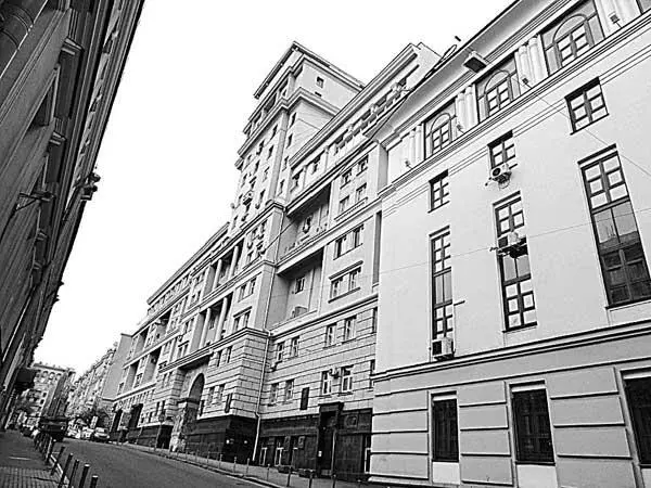 Глинищевский переулок актерский дом Семья Алексеева вернее то что - фото 18