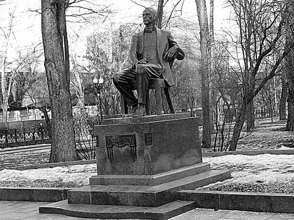 Памятник С Рахманинову на Страстном бульваре Скульптор О Комов И последнее - фото 21