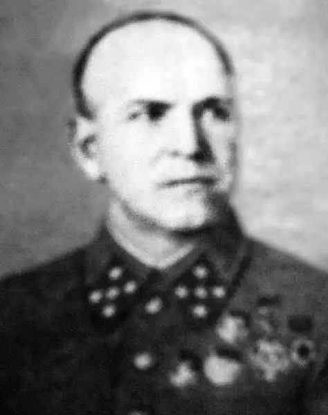 ГК Жуков Генерал армии Сталинград 1942 г Людей нам конечно подбирал - фото 15