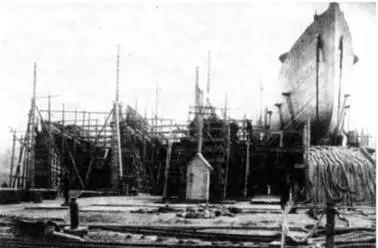 Подводная лодка Тюлень на стапеле и перед спуском на воду 1 ноября 1913 г - фото 37