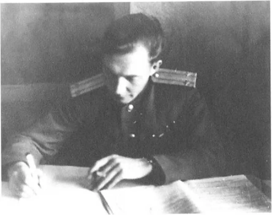Подполковник АМ Гуськов 3й белорусский фронт 1944 г Маршал Советского - фото 7