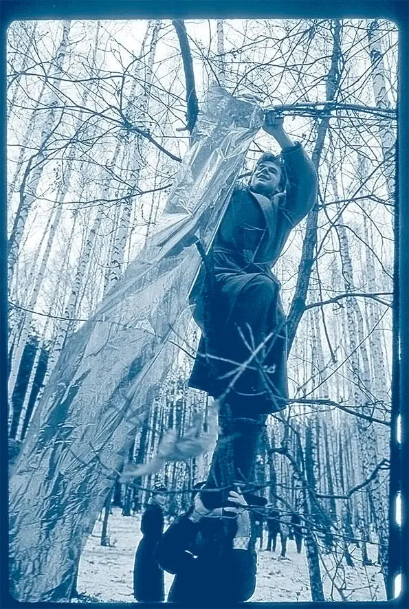 Анатолий Журавлев на выставке Битца за искусство Битцевский парк 1986 - фото 52