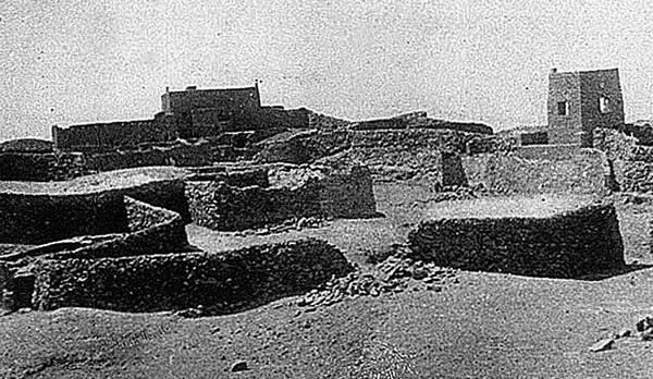 Развалины замка Джаламы в Гоби 1930е гг Казнь Монголия начало ХХ в - фото 11