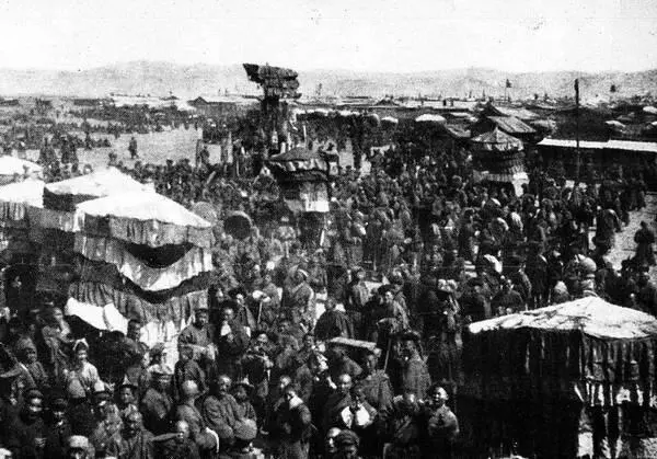 Праздник в Урге 1920е гг Из кн ИИ Ломакина Монгольская столица М - фото 19