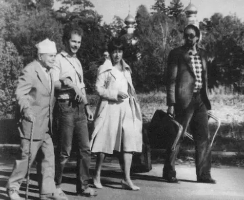Виктор Шкловский его внук Никита внучка Эйхенбаума Лиза и Никита Лари - фото 53
