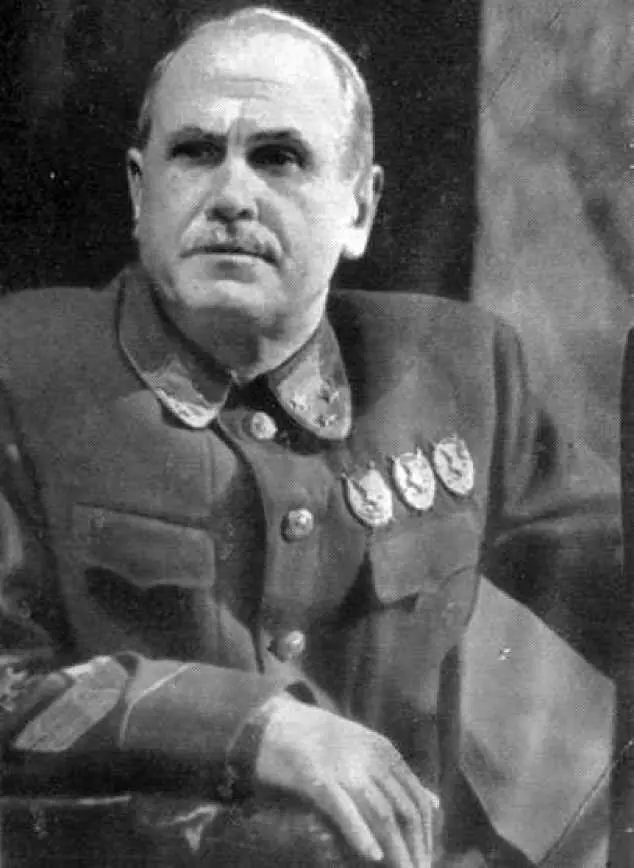 Б Бабочкин в роли Генерал Рыбаков Иван Рыбаков В Гусева 1960 Я рисую - фото 89