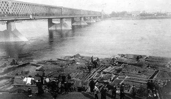 Александровский Мост мост Кербедзя и рынок рядом с ним Снимок 1865 года - фото 16