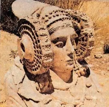 Дама из Эльче III в до н э От искусства иберов сохранились остатки - фото 127