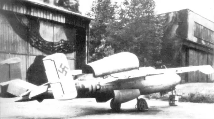 Прототип Не 162М23 VIIP впервые поднявшийся в воздух 19 марта 1945 года - фото 21