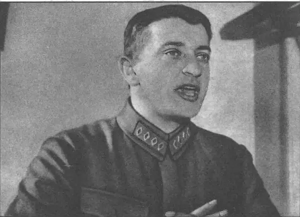 М Н Тухачевский читает лекцию в Военной академии имени М В Фрунзе 1928 г - фото 11