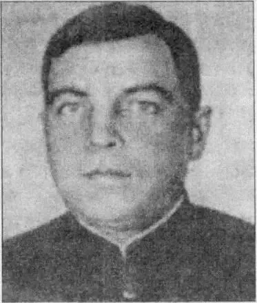 Арапов Михаил Иванович родился 18 октября 1898 года в СанктПетербурге В ВМФ с - фото 96