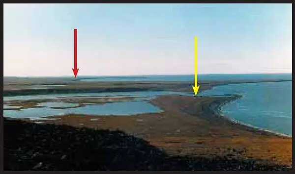 Берег ВосточноСибирского моря восточнее устья р Колымы Красной стрелкой на - фото 117