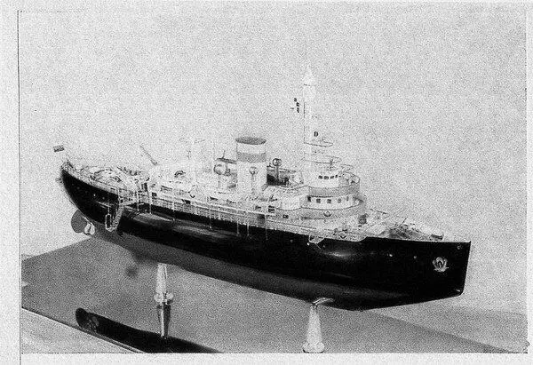 Рис 084 Модель ледокола Менделеева с чертежа разработанного А И - фото 120