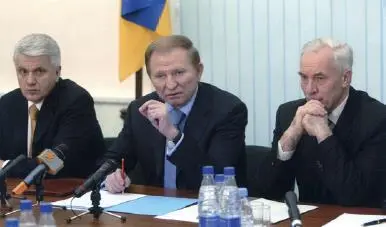 Заседание Совета национальной безопасности и обороны Украины в разгар - фото 13