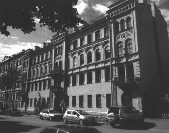 Дом на 5ой линии Васильевского острова где в блокаду жил Л Маргулис - фото 36